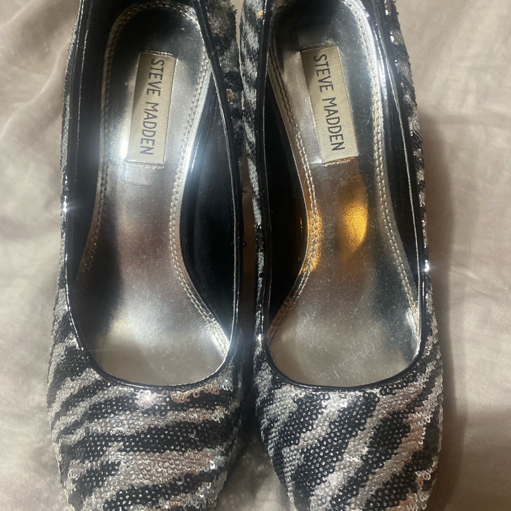 Steve Madden Black and Silver Sequin Heels